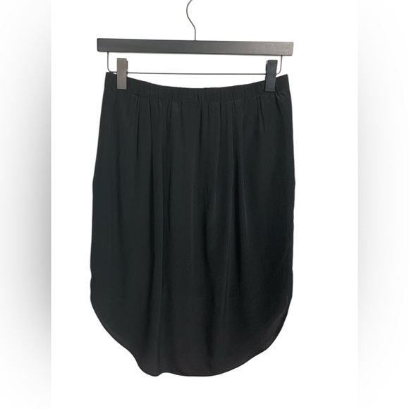 Madewell 100% Silk, Lined, Deep Black Lightweight Skirt, Elastic Waist, Pockets - Picture 3 of 10